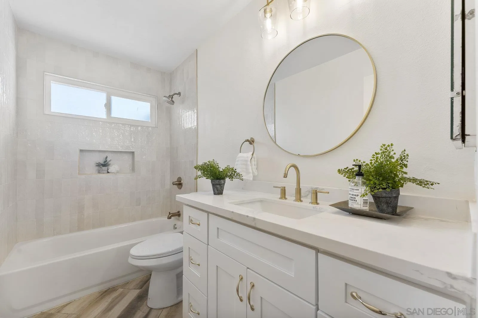 1088 Bostonia Street El Cajon, CA 92021 - Photo 4 of 29