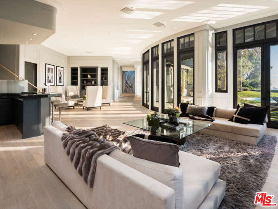 9719 Heather Road Beverly Hills, CA 90210 - Photo 11 of 32