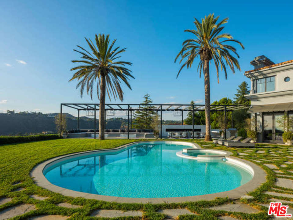 9719 Heather Road Beverly Hills, CA 90210 - Photo 26 of 32