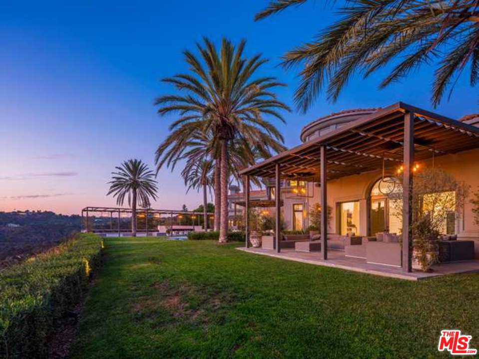 9719 Heather Road Beverly Hills, CA 90210 - Photo 30 of 32
