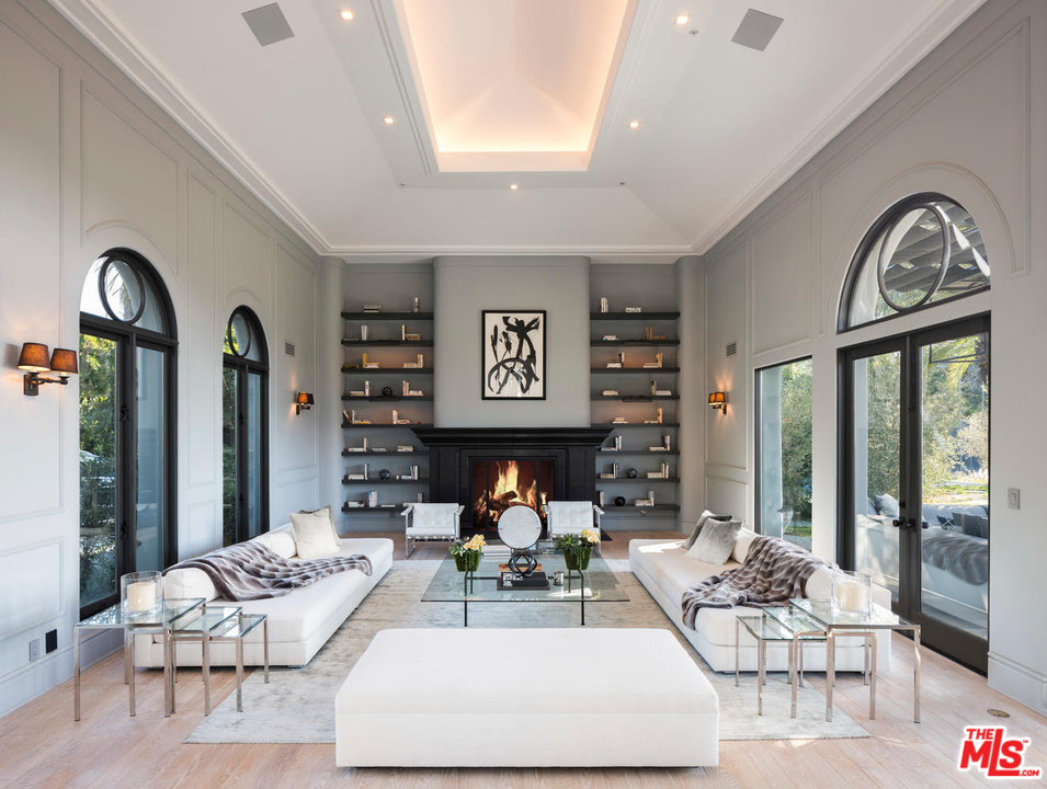 9719 Heather Road Beverly Hills, CA 90210 - Photo 4 of 32