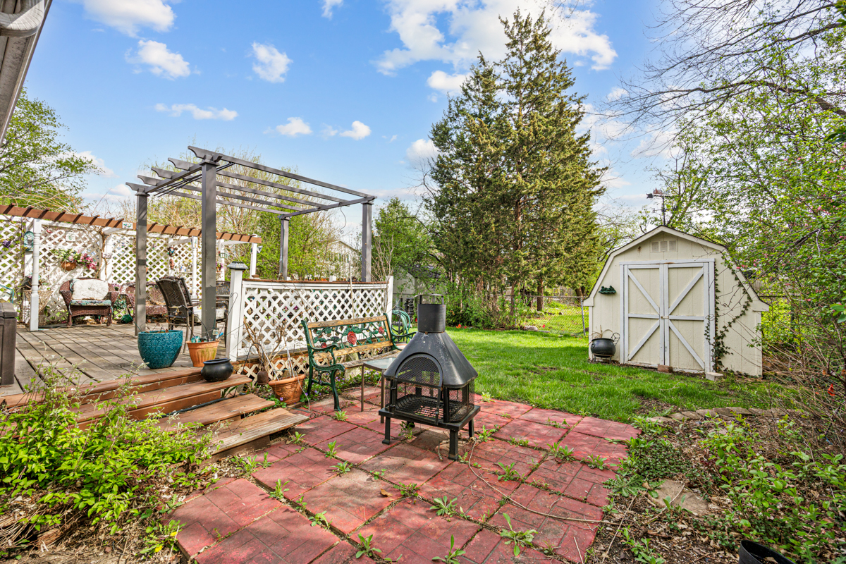 33 Walpole Road Elk Grove Village, IL 60007 - Photo 22 of 24 Gallery Image 22