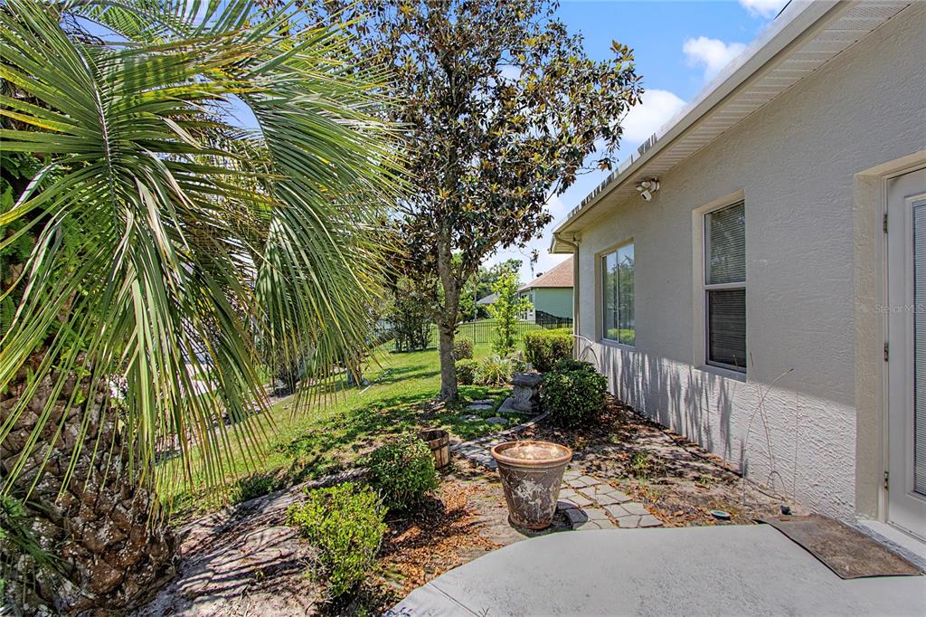 2114 Southeast 25th Loop Ocala, FL 34471 - Photo 34 of 39