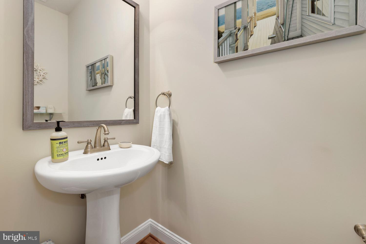 4005 Hummer Road Annandale, VA 22003 - Photo 19 of 51 Gallery Image 19