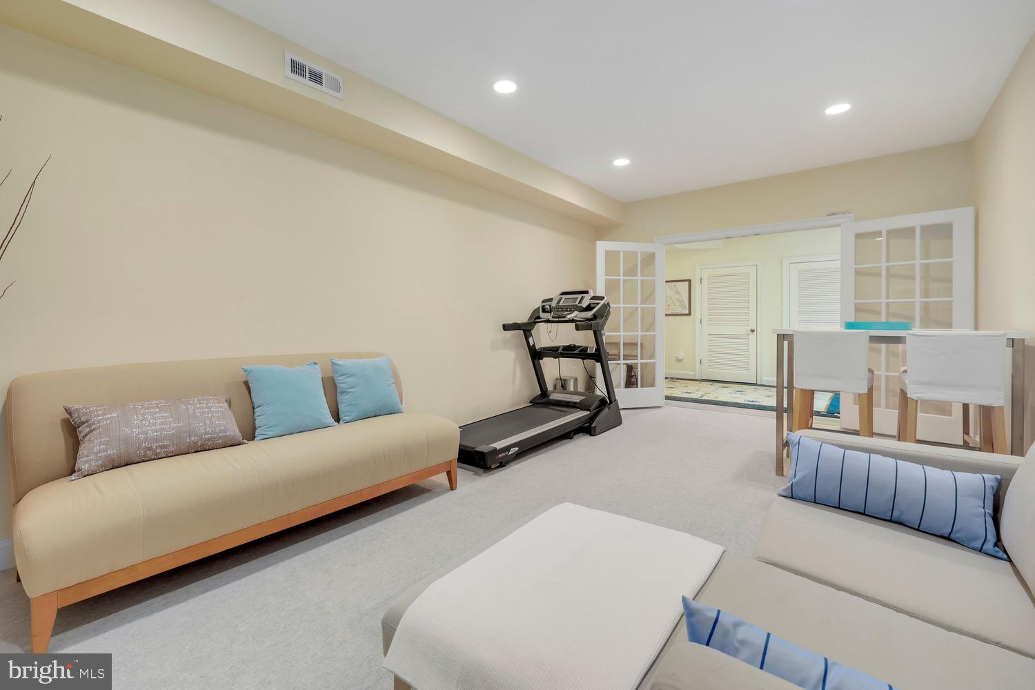 4005 Hummer Road Annandale, VA 22003 - Photo 42 of 51 Gallery Image 42