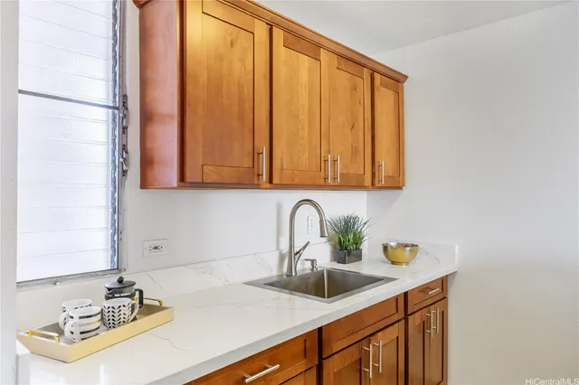 a close view of sink and tap