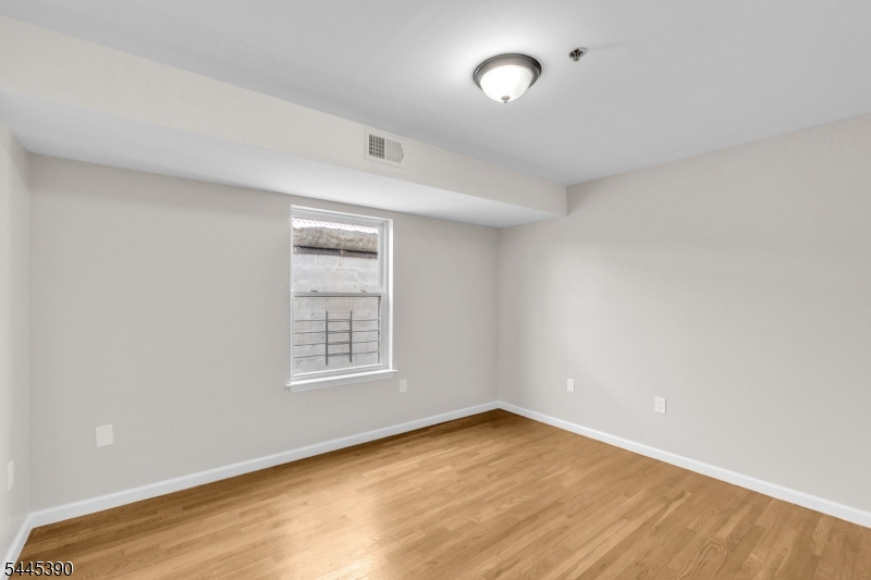 15 Wharton Street Newark, NJ 07114 - Photo 11 of 19