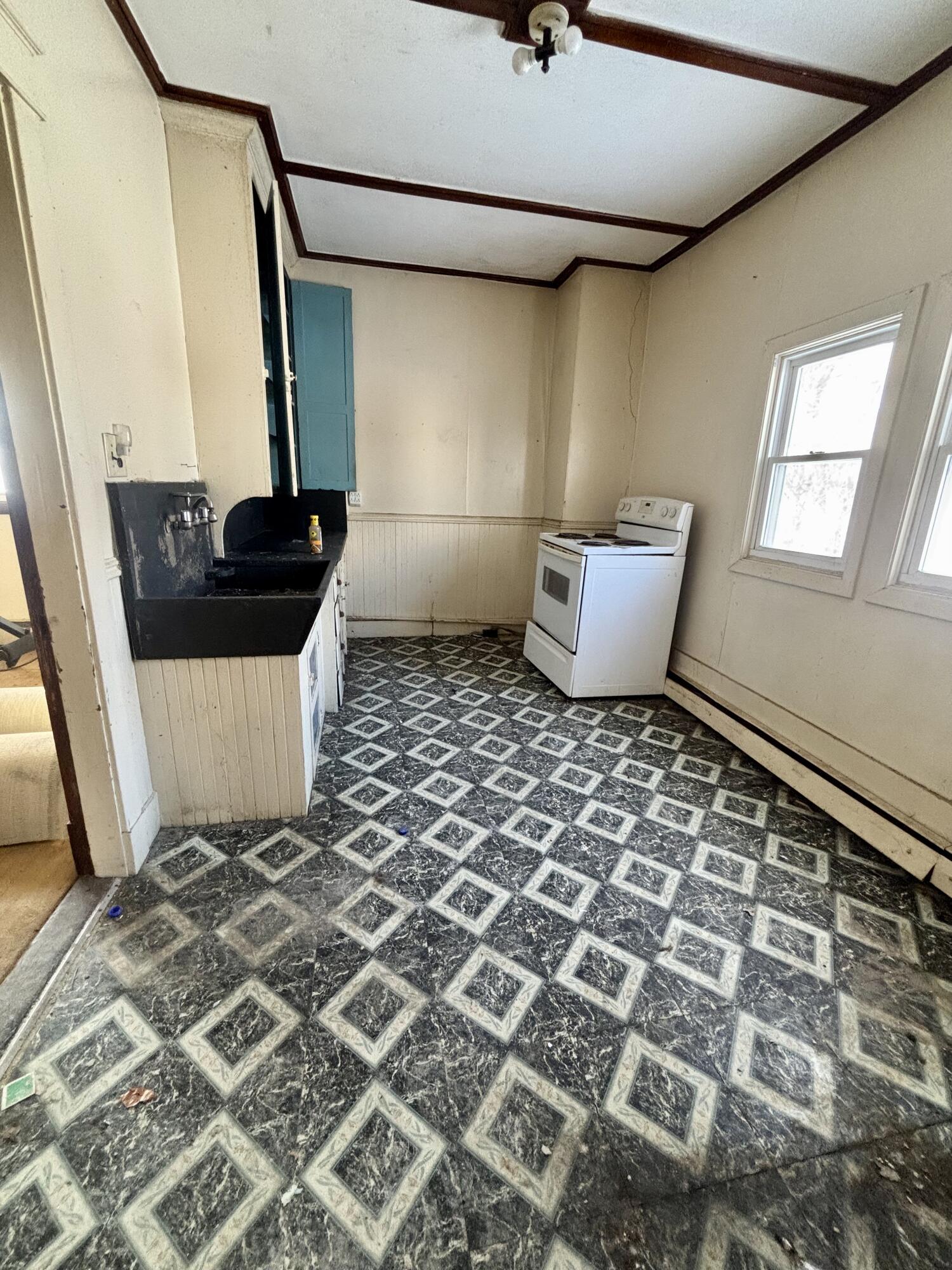 45 Water Street Waterville, ME 04901 - Photo 20 of 50 Upper Apartments