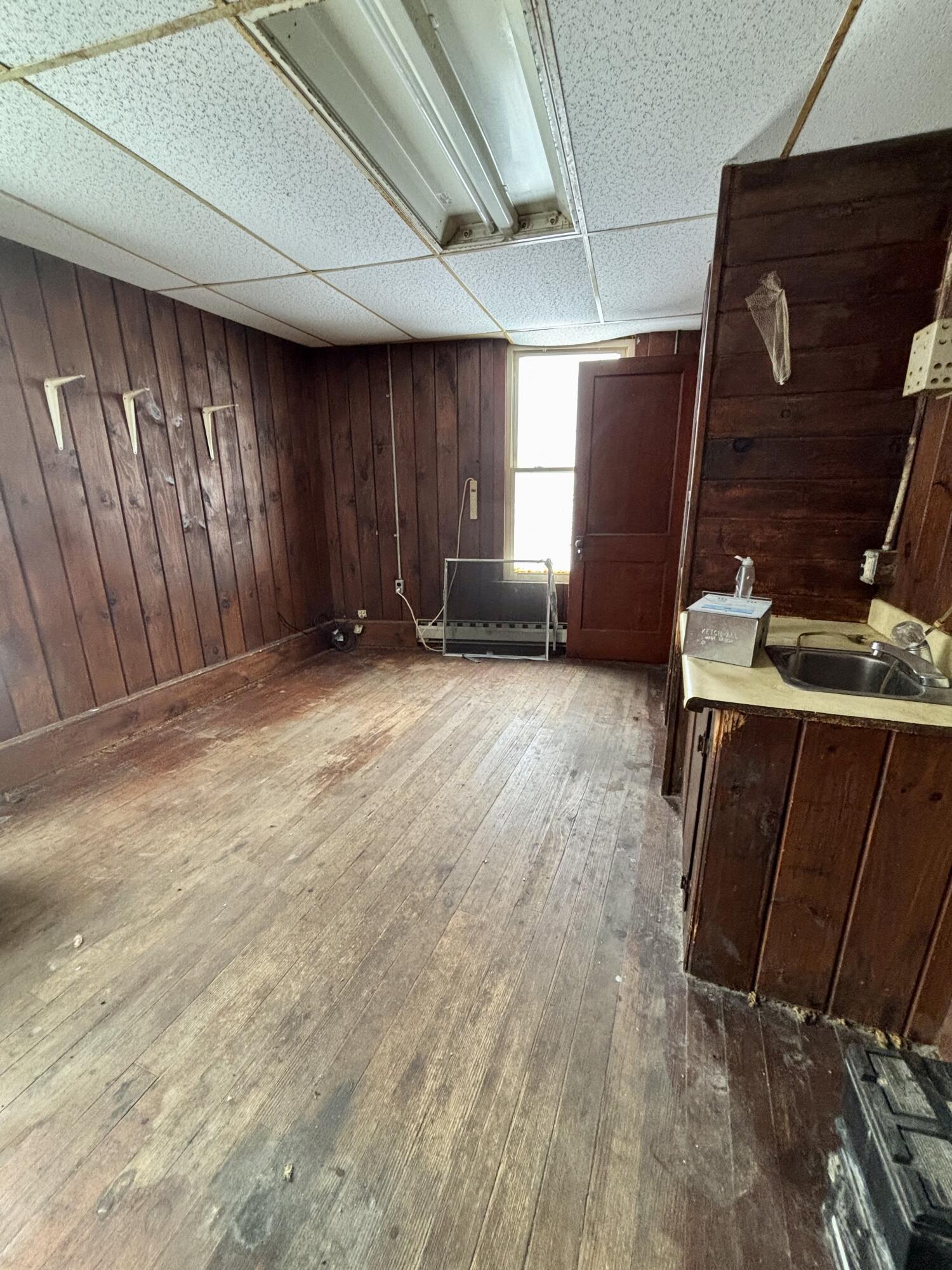 45 Water Street Waterville, ME 04901 - Photo 33 of 50 Rooms over Business