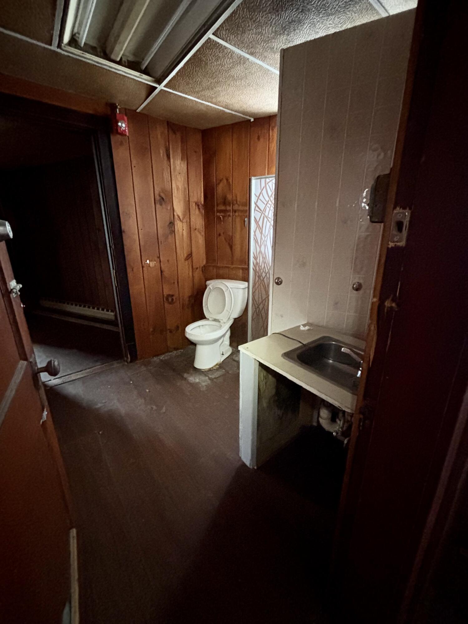 45 Water Street Waterville, ME 04901 - Photo 38 of 50 Rooms over Business