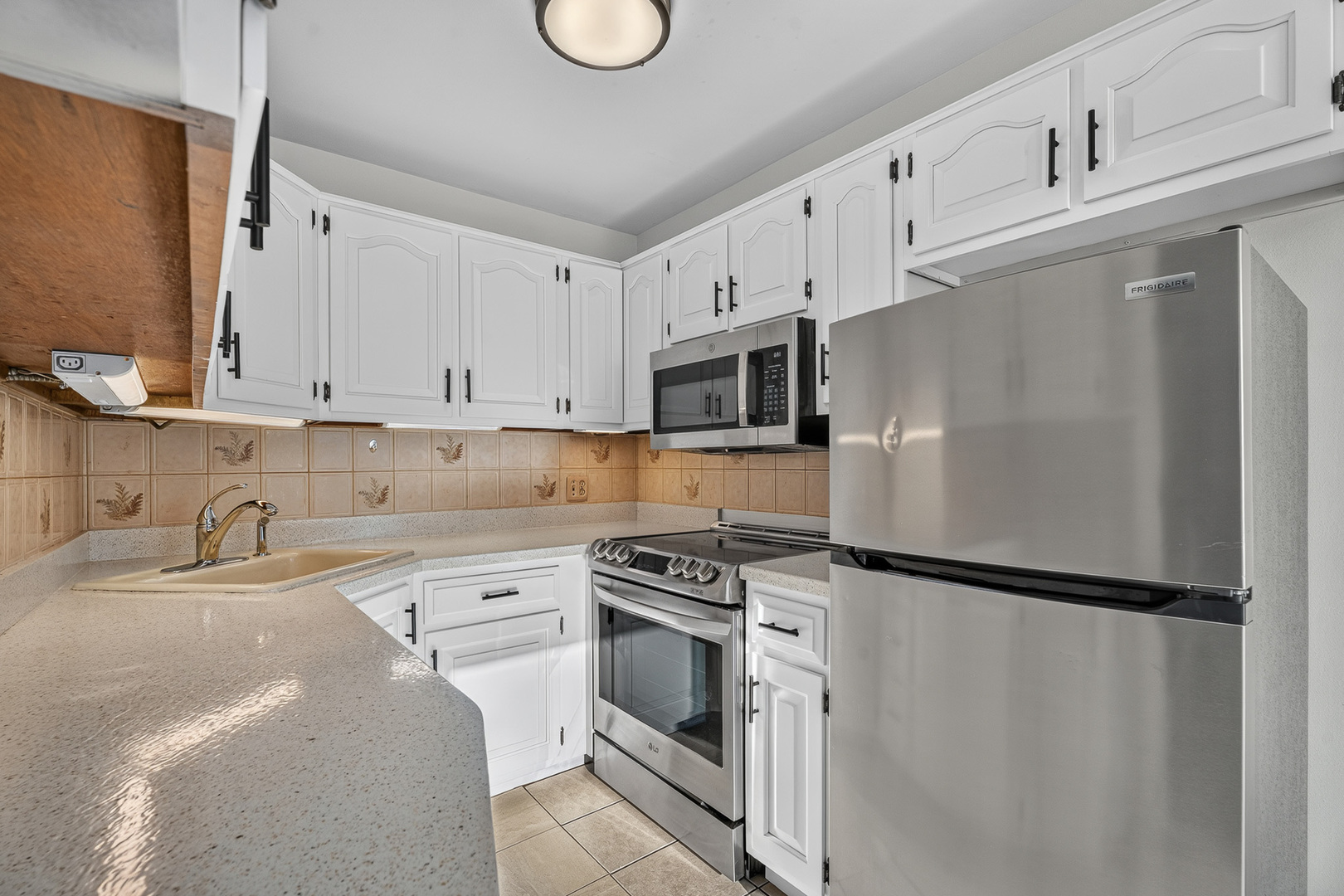450 North Addison Road Villa Park, IL 60181 - Photo 25 of 62 Gallery Image 25