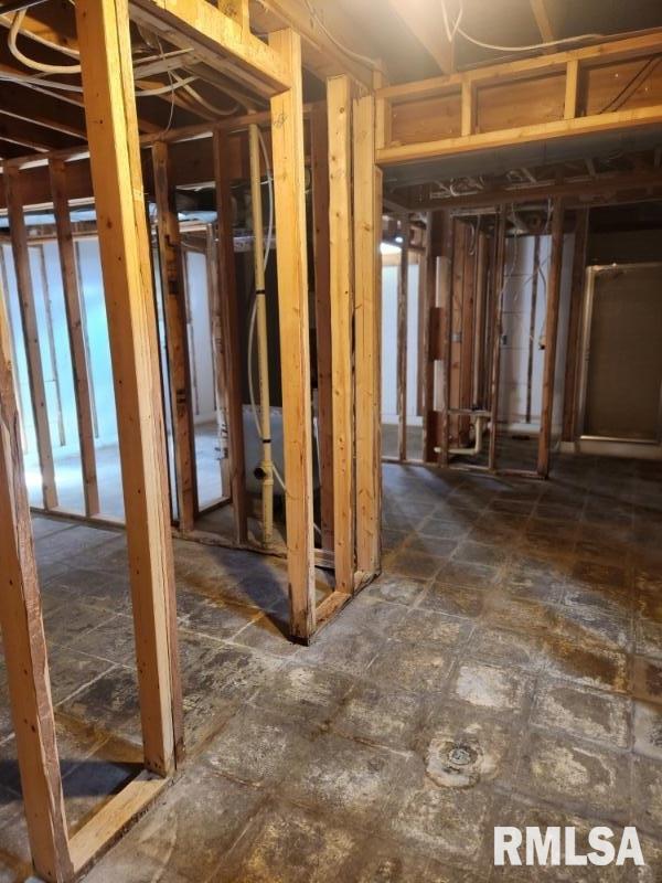 1 Cedar Drive Macomb, IL 61455 - Photo 16 of 22