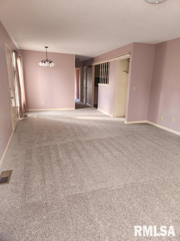 1 Cedar Drive Macomb, IL 61455 - Photo 2 of 22