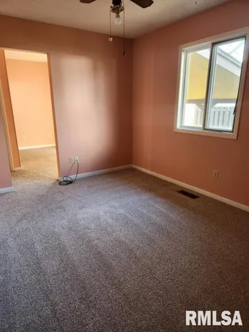 $57,000 | 1 Cedar Drive, Macomb, IL 61455