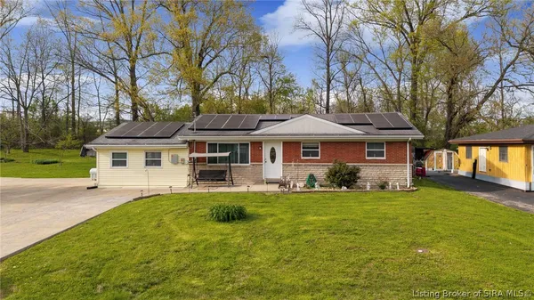 $215,000 | 823 Elmwood Avenue, New Albany, IN 47150