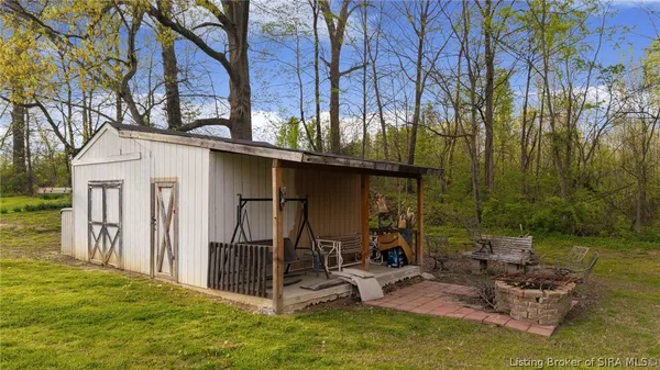 $215,000 | 823 Elmwood Avenue, New Albany, IN 47150