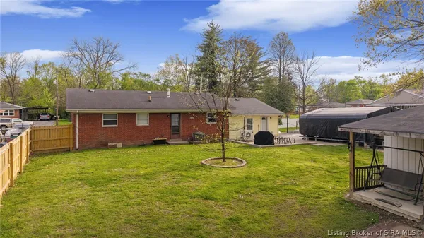 $215,000 | 823 Elmwood Avenue, New Albany, IN 47150