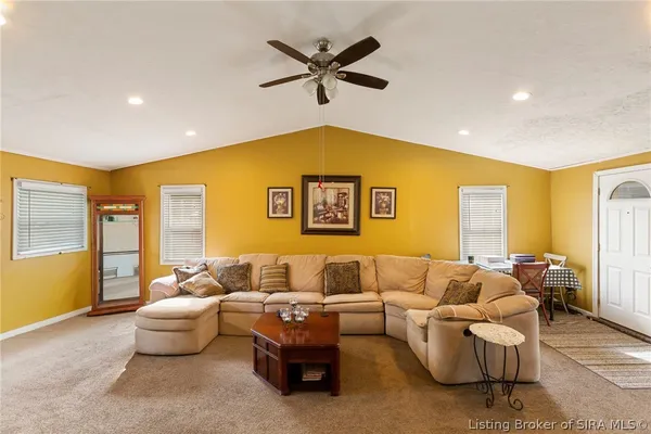 $215,000 | 823 Elmwood Avenue, New Albany, IN 47150