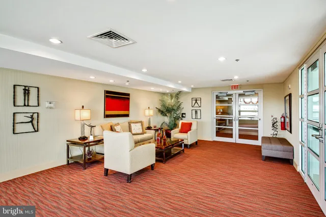 $2,600 | 717 South Christopher Columbus Boulevard, Unit 1505, Philadelphia, PA 19147