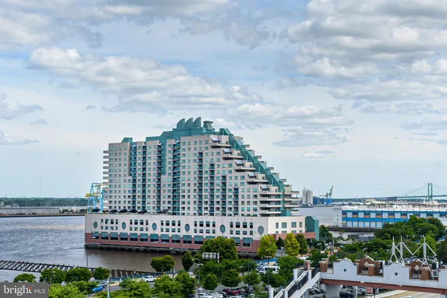 $2,600 | 717 South Christopher Columbus Boulevard, Unit 1505, Philadelphia, PA 19147