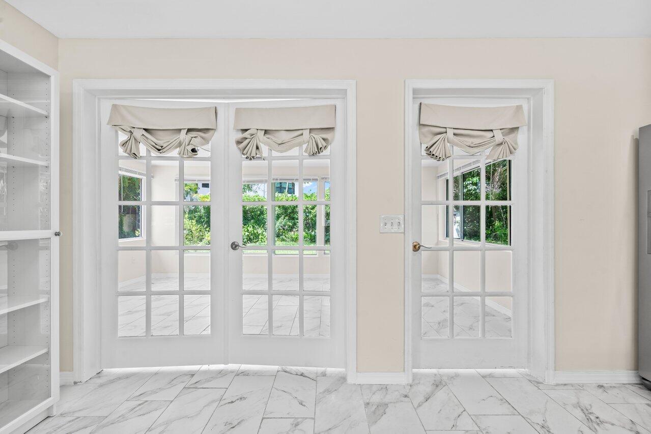 249 Northwest 4th Diagonal Boca Raton, FL 33432 - Photo 12 of 46 013-249Northwest4thDiagonal-BocaRaton-FL