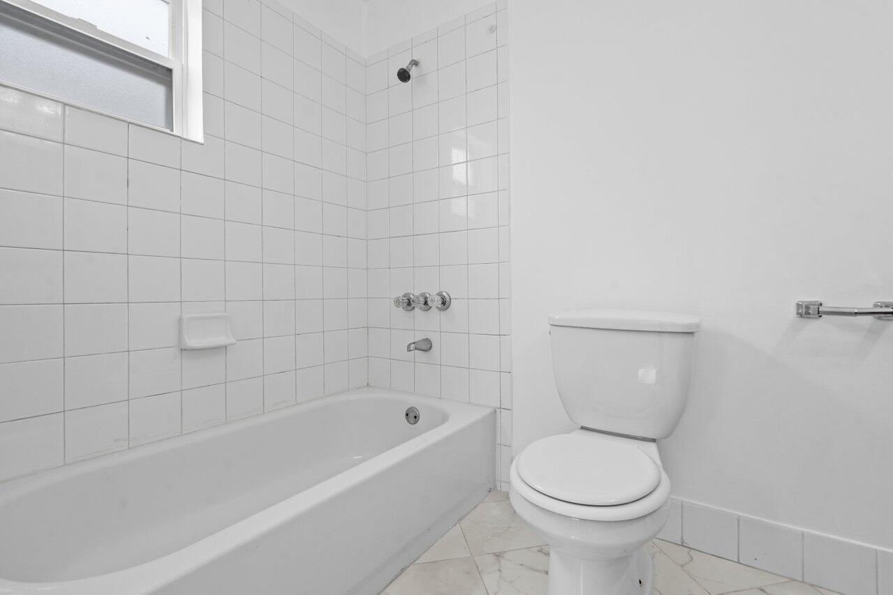 249 Northwest 4th Diagonal Boca Raton, FL 33432 - Photo 24 of 46 024-249Northwest4thDiagonal-BocaRaton-FL