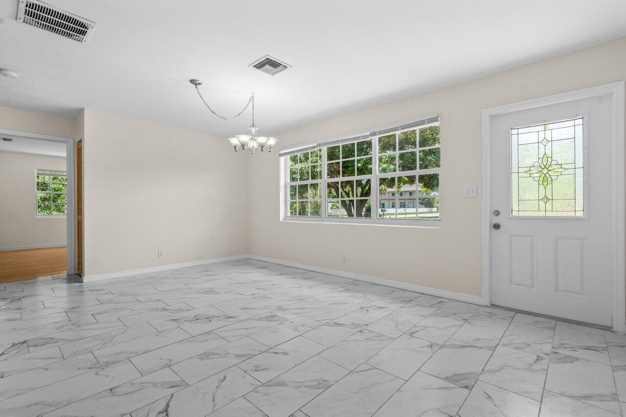 249 Northwest 4th Diagonal Boca Raton, FL 33432 - Photo 10 of 46 005-249Northwest4thDiagonal-BocaRaton-FL