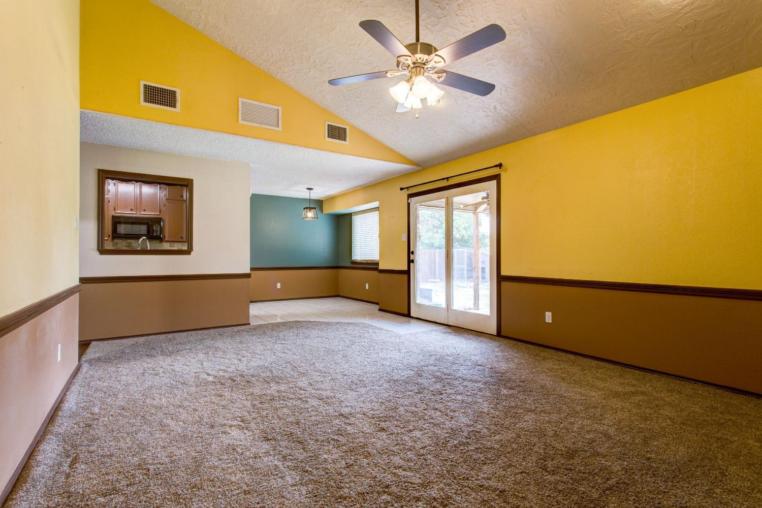 6015 14th Street Lubbock, TX 79416 - Photo 5 of 24 Looking toward dining room