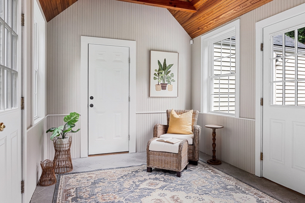 165 Tahattawan Road Littleton, MA 01460 - Photo 2 of 42