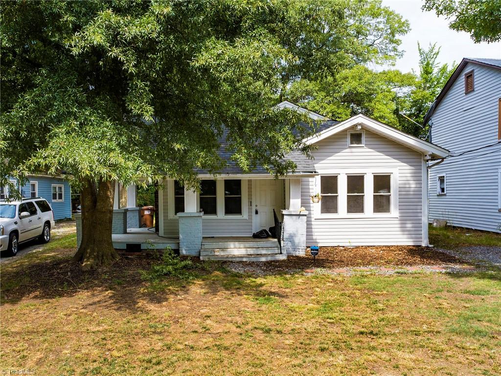 1009 Forrest Street High Point, NC 27262 - Photo 23 of 27 Move in ready 2BR/1BA Bungalow close to High Point University!