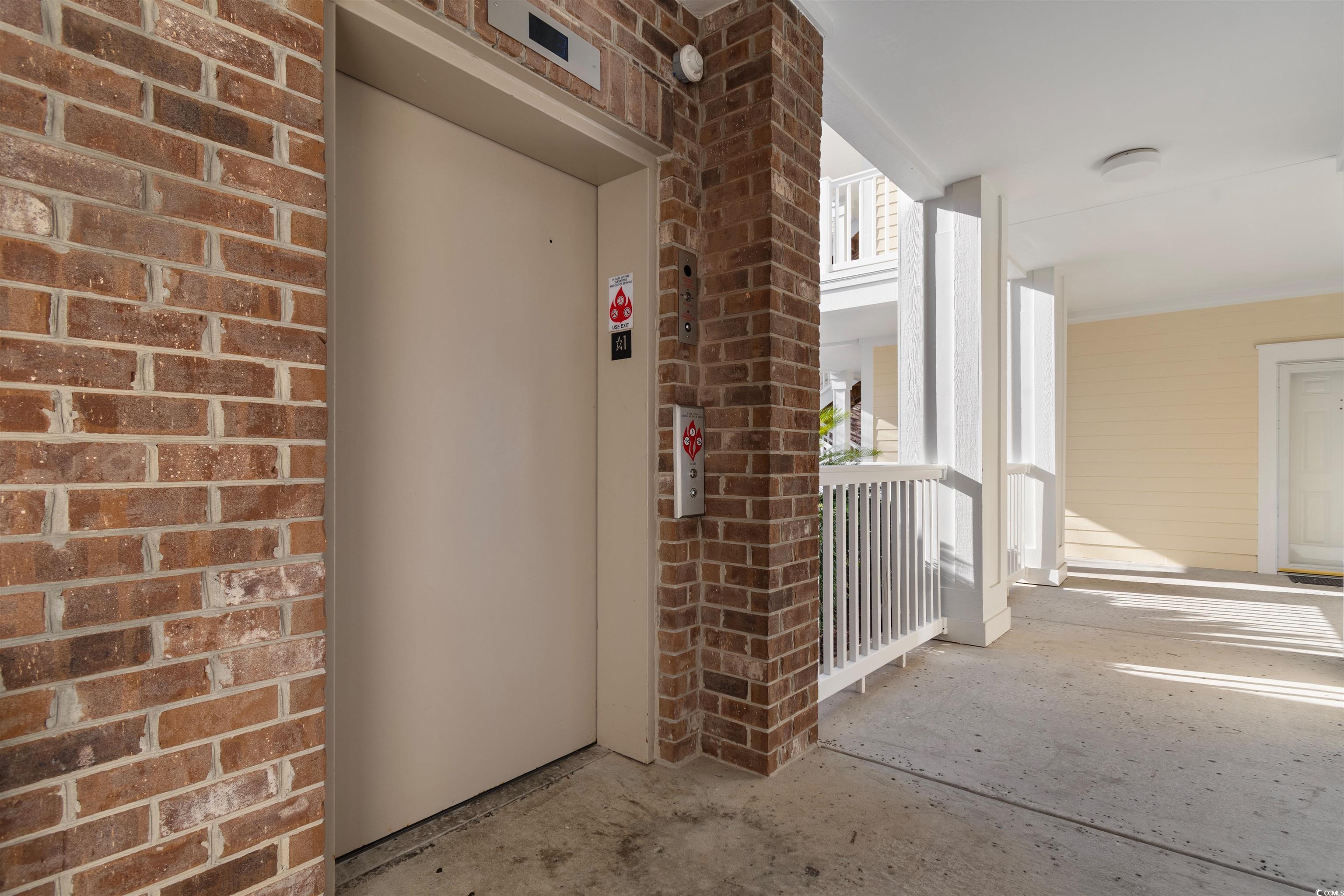 4891 Luster Leaf Circle, Unit 401 Myrtle Beach, SC 29577 - Photo 27 of 35 Sunroom featuring tile patterned flooring