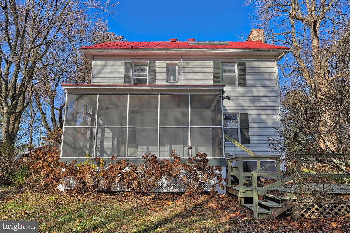 181 Windover Turn Lancaster, PA 17601 - Photo 5 of 58 a front view of a house