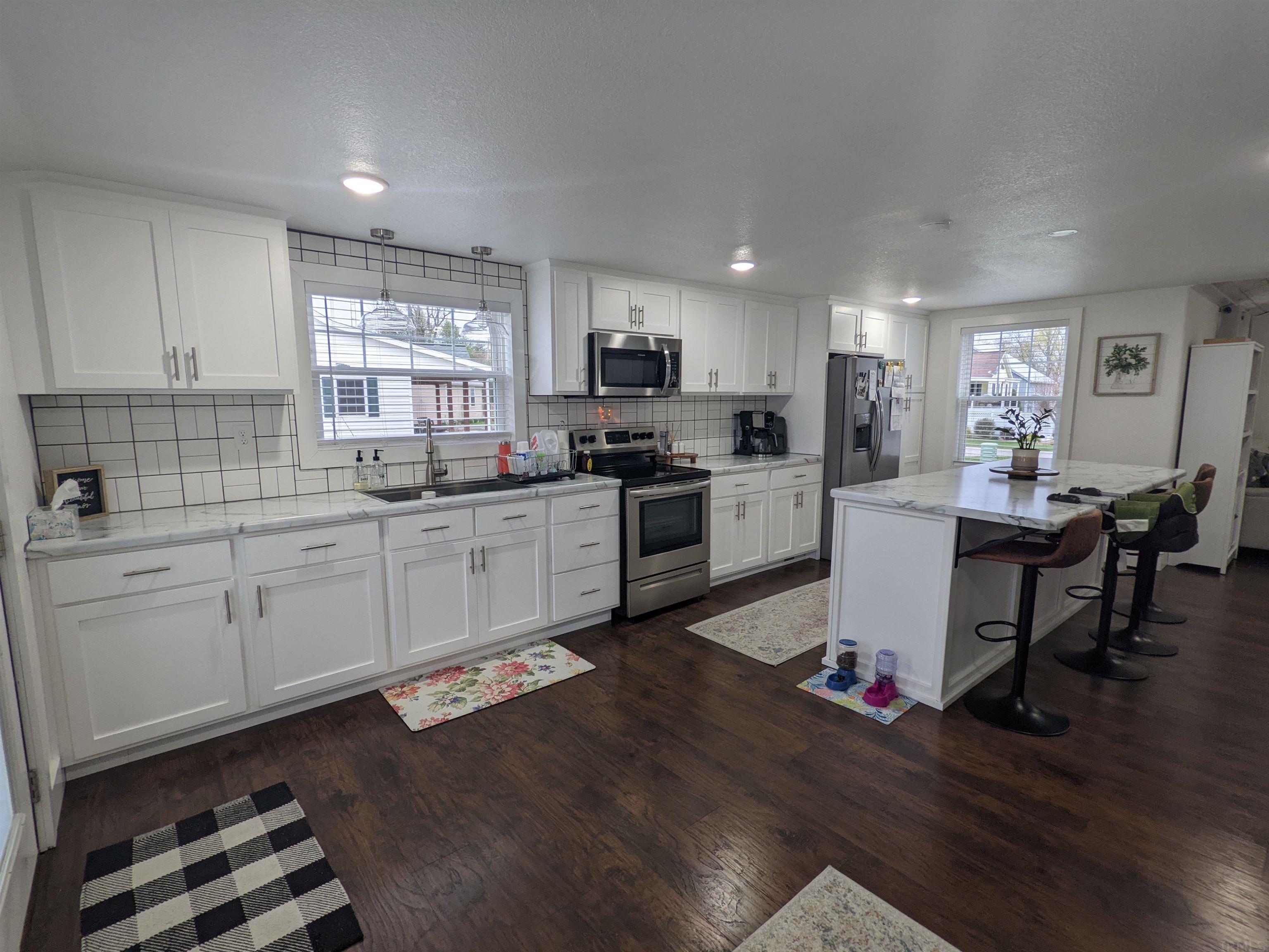 1636 Scenic Hill Road Loogootee, IN 47553 - Photo 11 of 23 Gallery Image 11