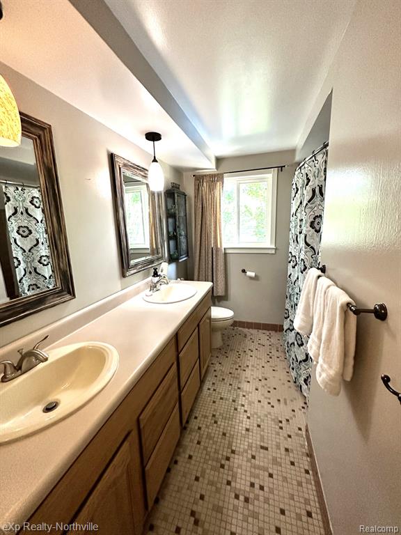 16360 Riverside Street Livonia, MI 48154 - Photo 23 of 32 Gallery Image 23