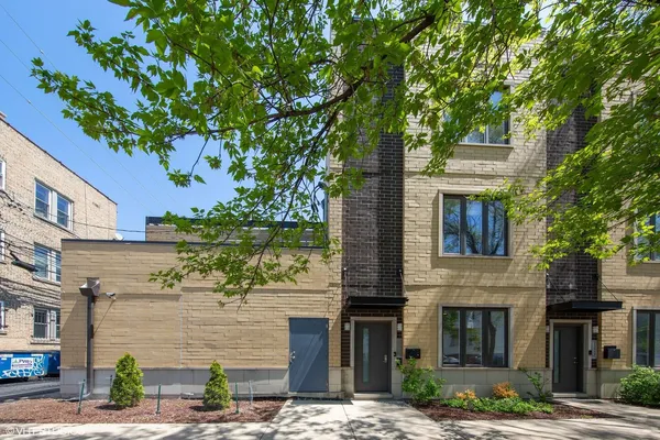 $720,000 | 2341 North Drake Avenue, Chicago, IL 60647