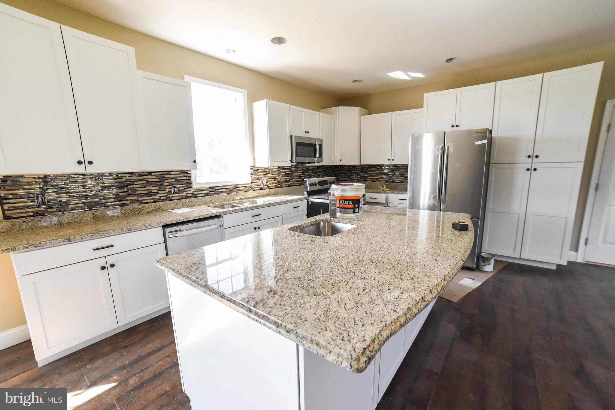 48784 Packer Court St. Inigoes, MD 20684 - Photo 9 of 25 Kitchen