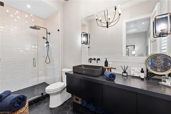 $6,200,000 | 1850 Kingfish Road, Naples, FL 34102