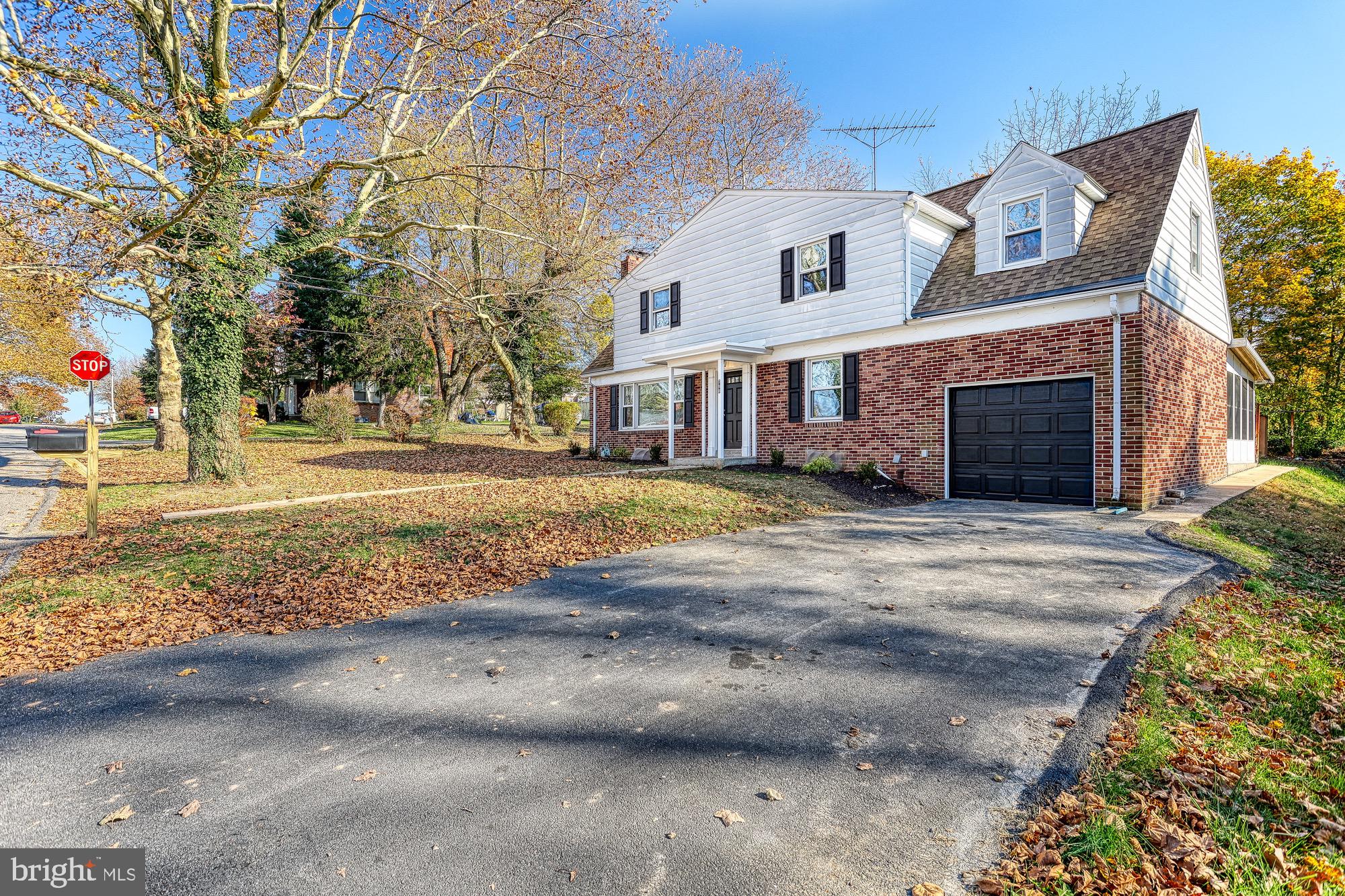 798 Clearmount Road York, PA 17403 - Photo 1 of 45 Gallery Image 1