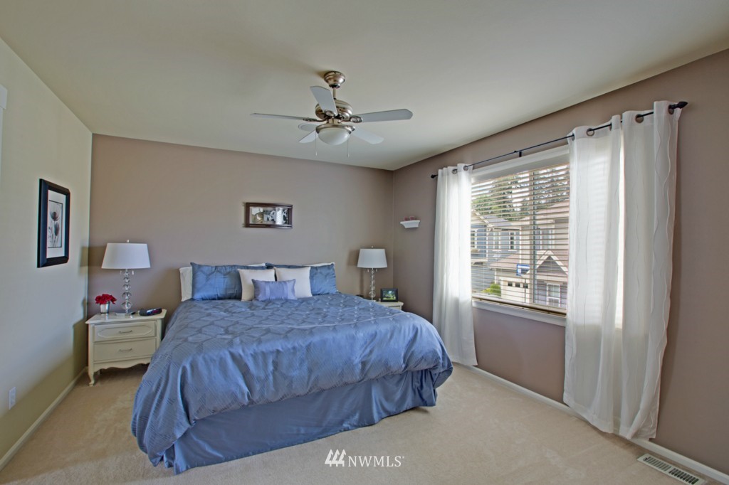 3525 183rd Place Southeast Bothell, WA 98012 - Photo 6 of 9