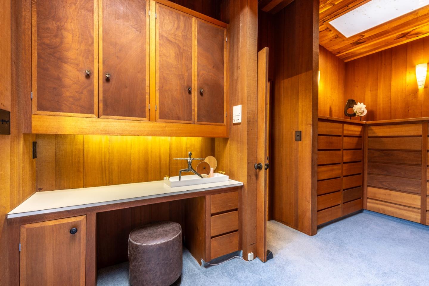 800 Rancho Prieta Road Los Gatos, CA 95033 - Photo 17 of 55 a bathroom with a sink and a mirror