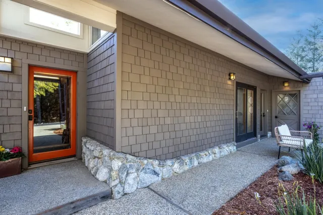 a view of outdoor space with porch