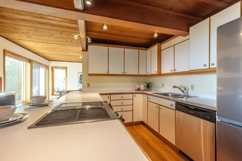 $1,725,000 | 800 Rancho Prieta Road, Los Gatos, CA 95033