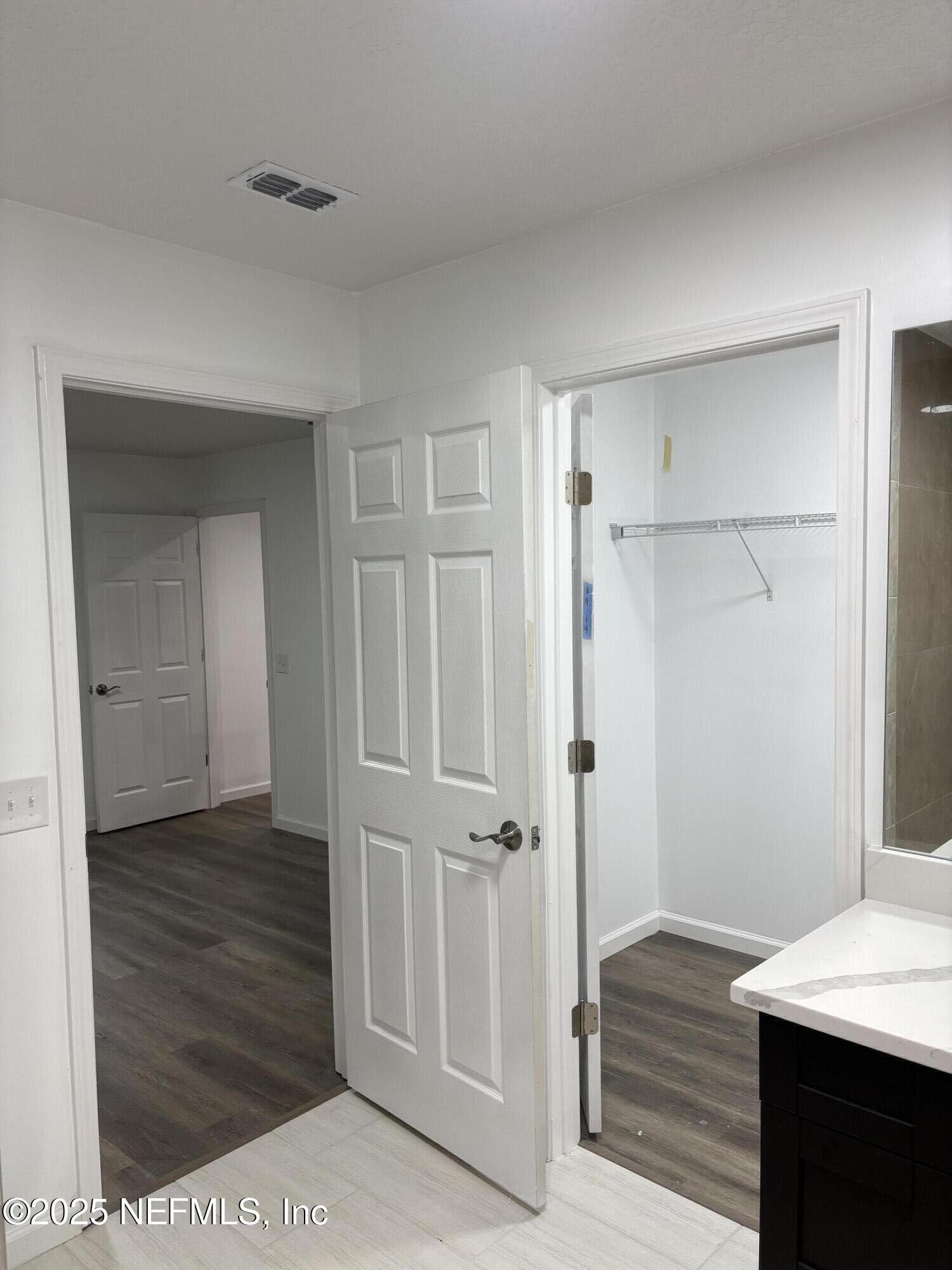 1992 West 20th Street Jacksonville, FL 32209 - Photo 17 of 28 a view of bathroom