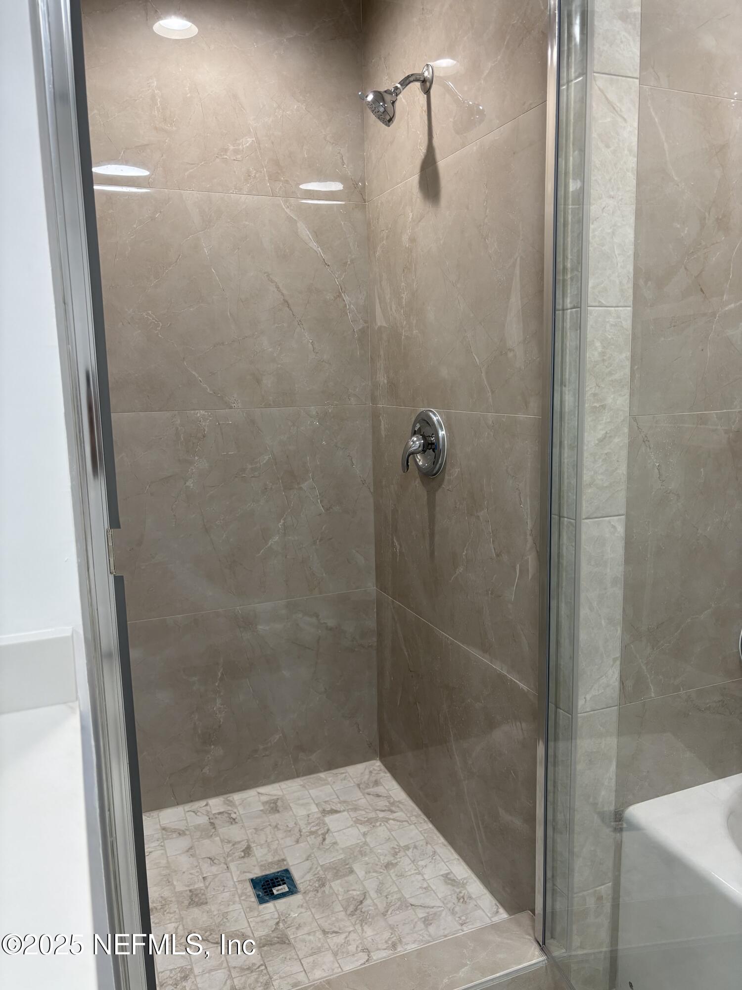 1992 West 20th Street Jacksonville, FL 32209 - Photo 18 of 28 a bathroom with a shower