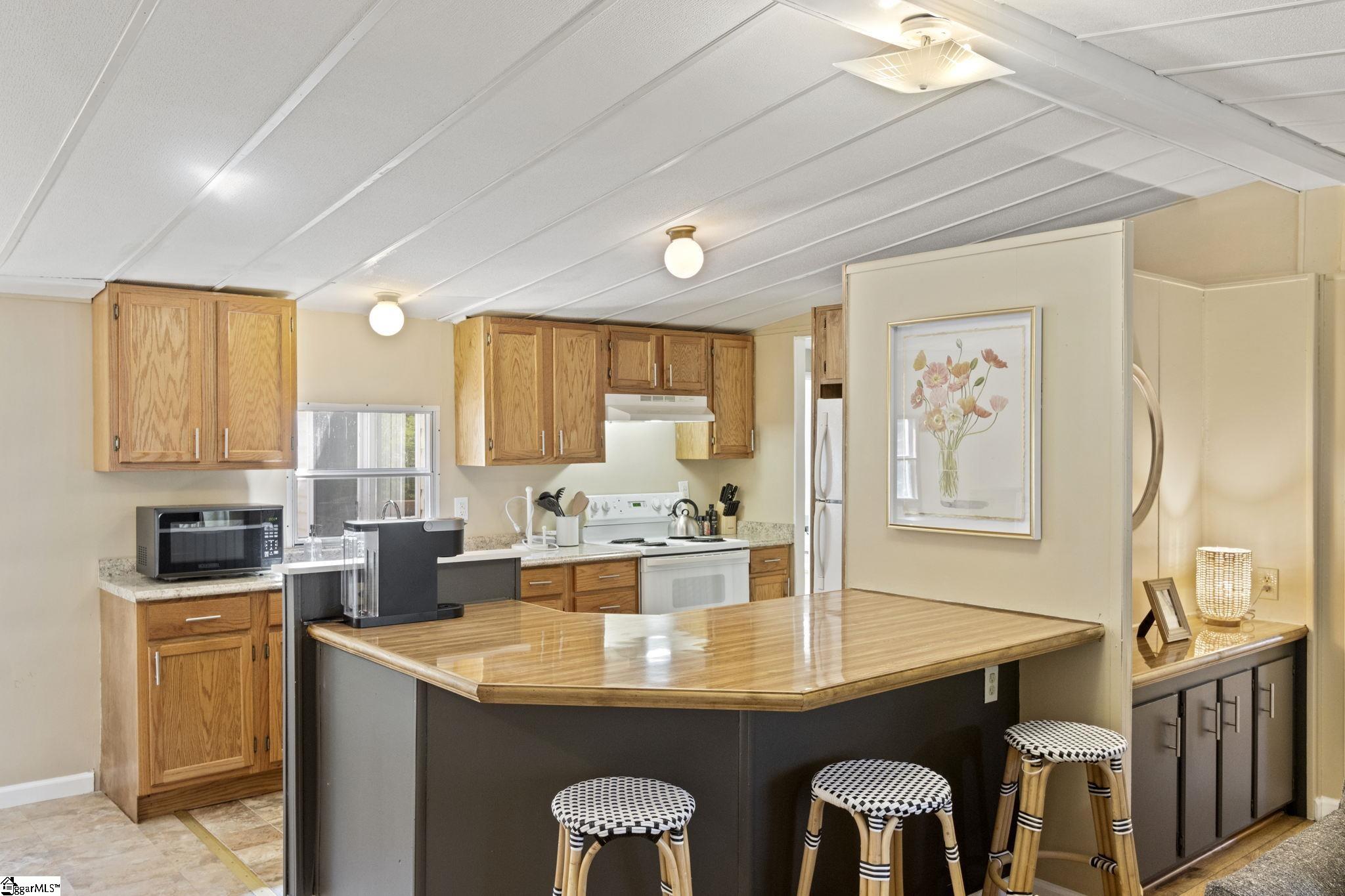 342 South Buckhorn Road Greenville, SC 29609 - Photo 8 of 22 Gallery Image 8