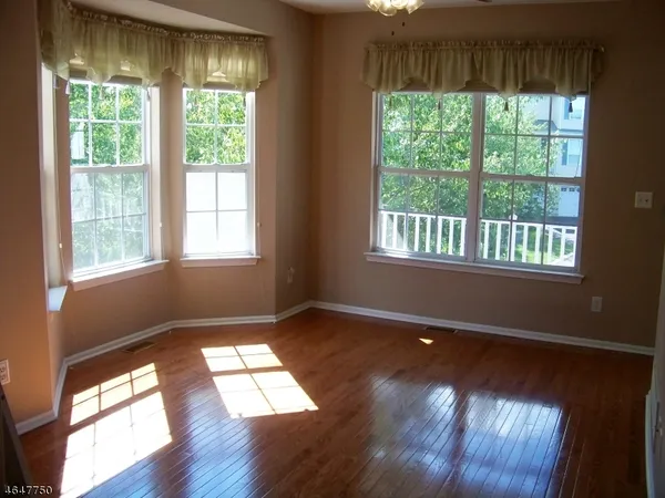 $3,550 | 27 Briar Lane, Flemington, NJ 08822