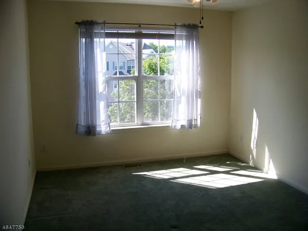 $3,550 | 27 Briar Lane, Flemington, NJ 08822