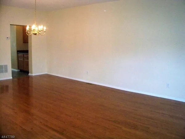 $3,550 | 27 Briar Lane, Flemington, NJ 08822