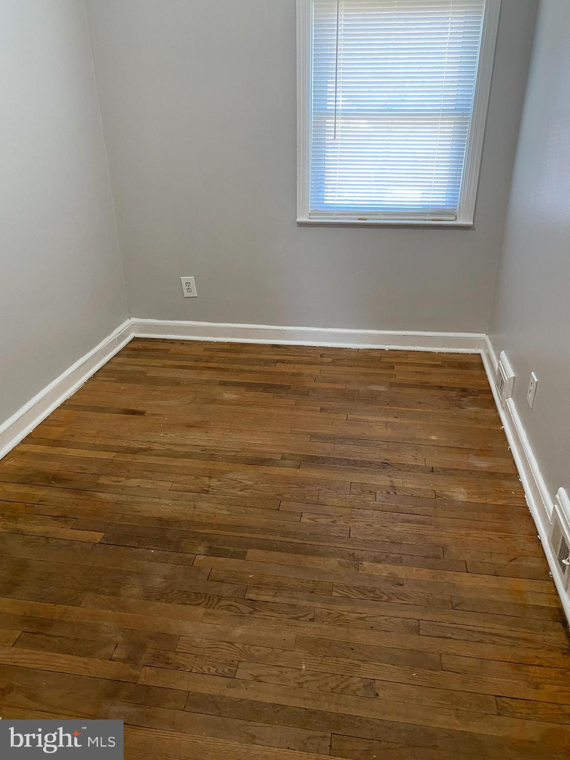 1546 Stonewood Road Baltimore, MD 21239 - Photo 17 of 19 Gallery Image 17