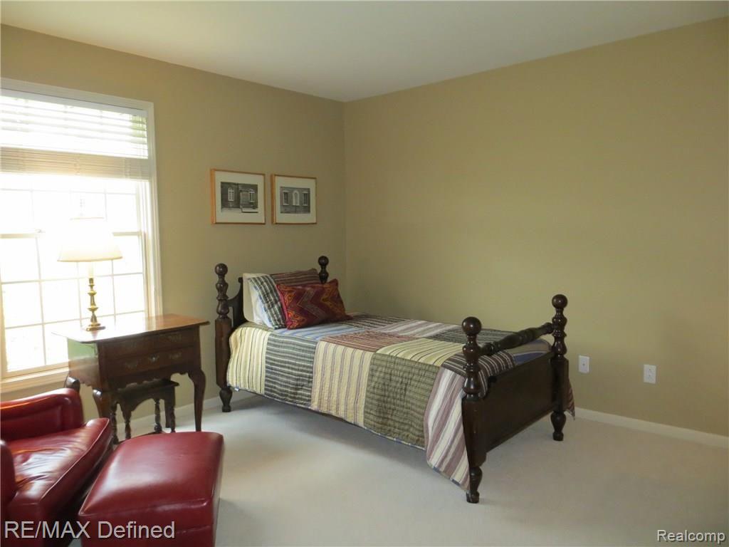 2013 Dunham Drive Rochester, MI 48306 - Photo 24 of 35
